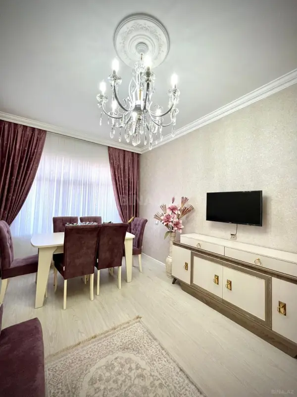 Satılır 2 otaqlı mənzil 81 m²