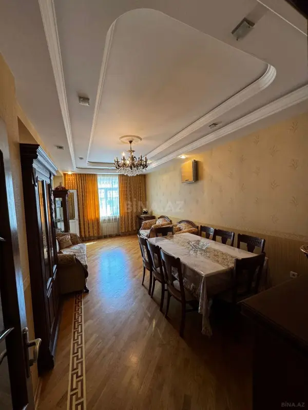 Kirayə verilir 3 otaqlı mənzil 150 m²