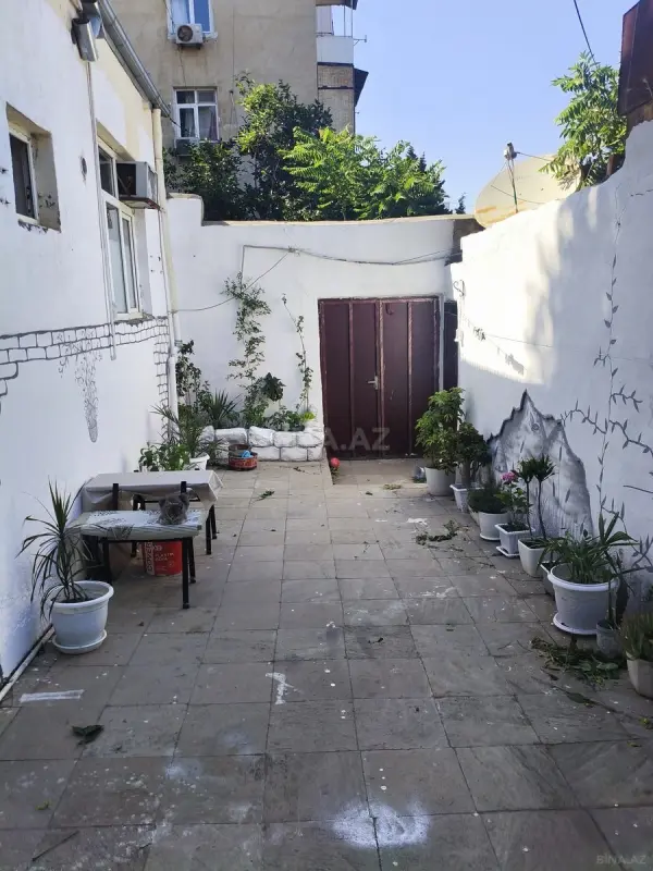 Kirayə verilir 1 otaqlı həyət evi 42 m²