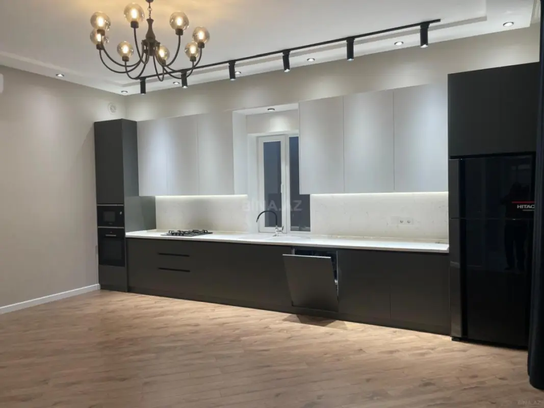 Satılır 7 otaqlı həyət evi 310 m²