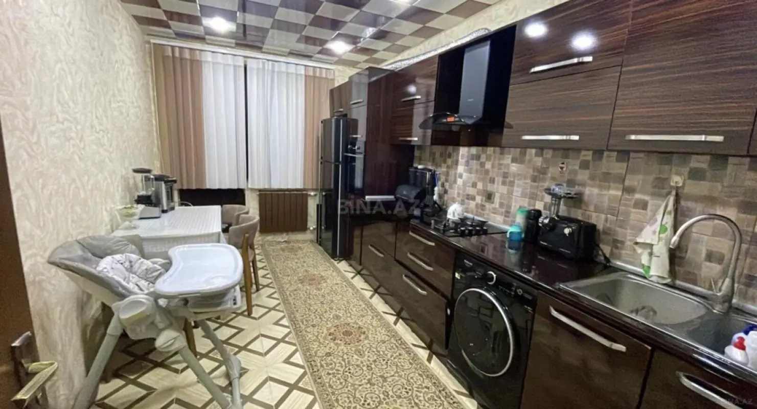 Satılır 3 otaqlı mənzil 103 m²