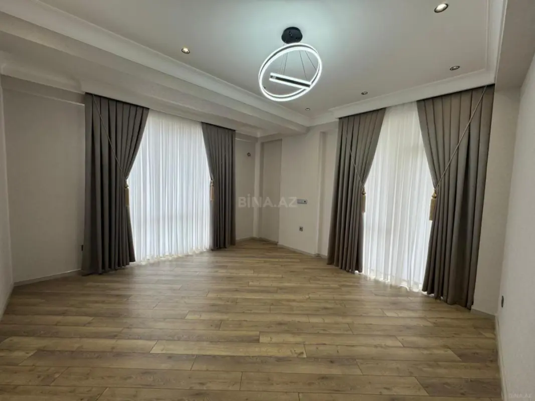Satılır 2 otaqlı mənzil 70 m²