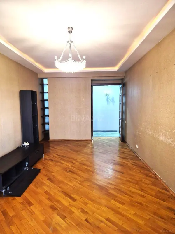 Satılır 3 otaqlı mənzil 100 m²