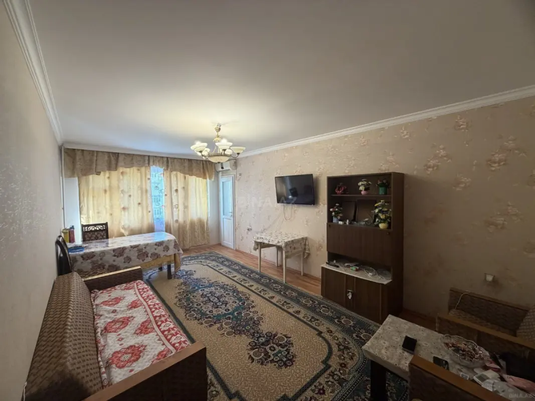 Kirayə verilir 4 otaqlı mənzil 110 m²