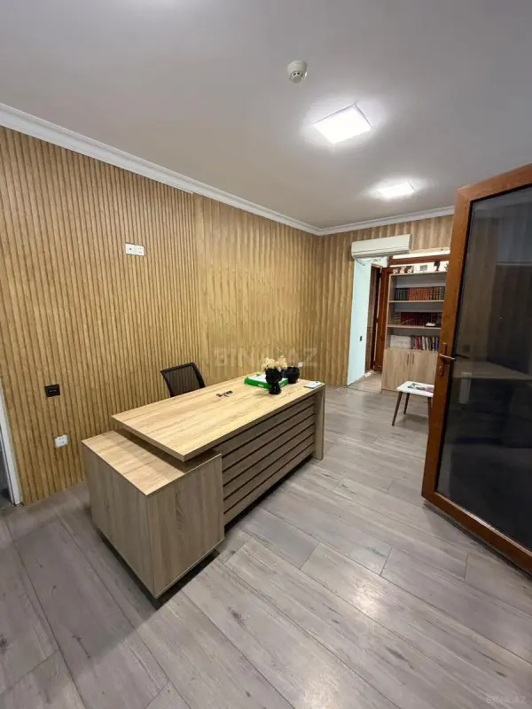 Kirayə verilir 3 otaqlı ofis 120 m²