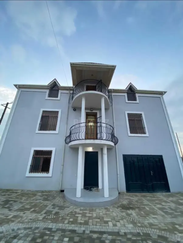 Kirayə verilir 5 otaqlı həyət evi 500 m²