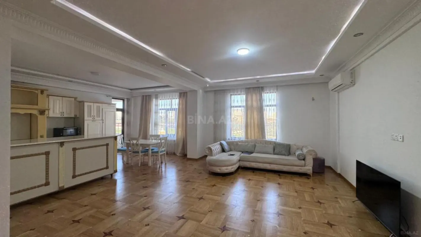 Kirayə verilir 3 otaqlı mənzil 160 m²