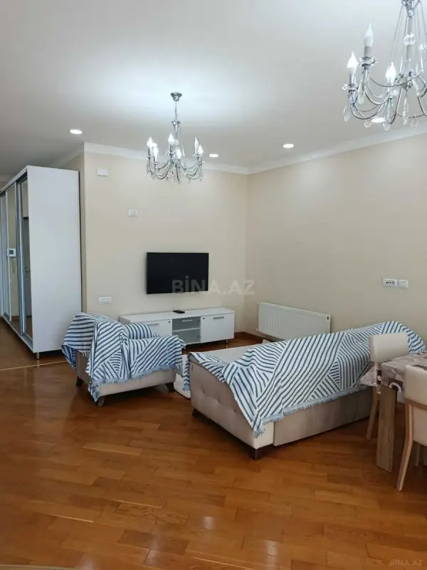 Kirayə verilir 3 otaqlı mənzil 120 m²