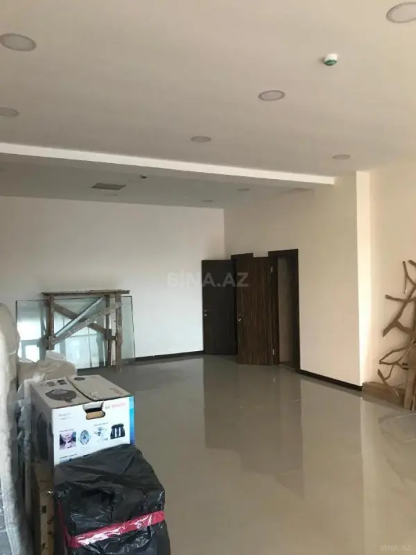 Kirayə verilir obyekt 145 m²