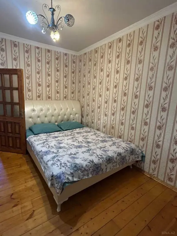 Kirayə verilir 4 otaqlı mənzil 102 m²
