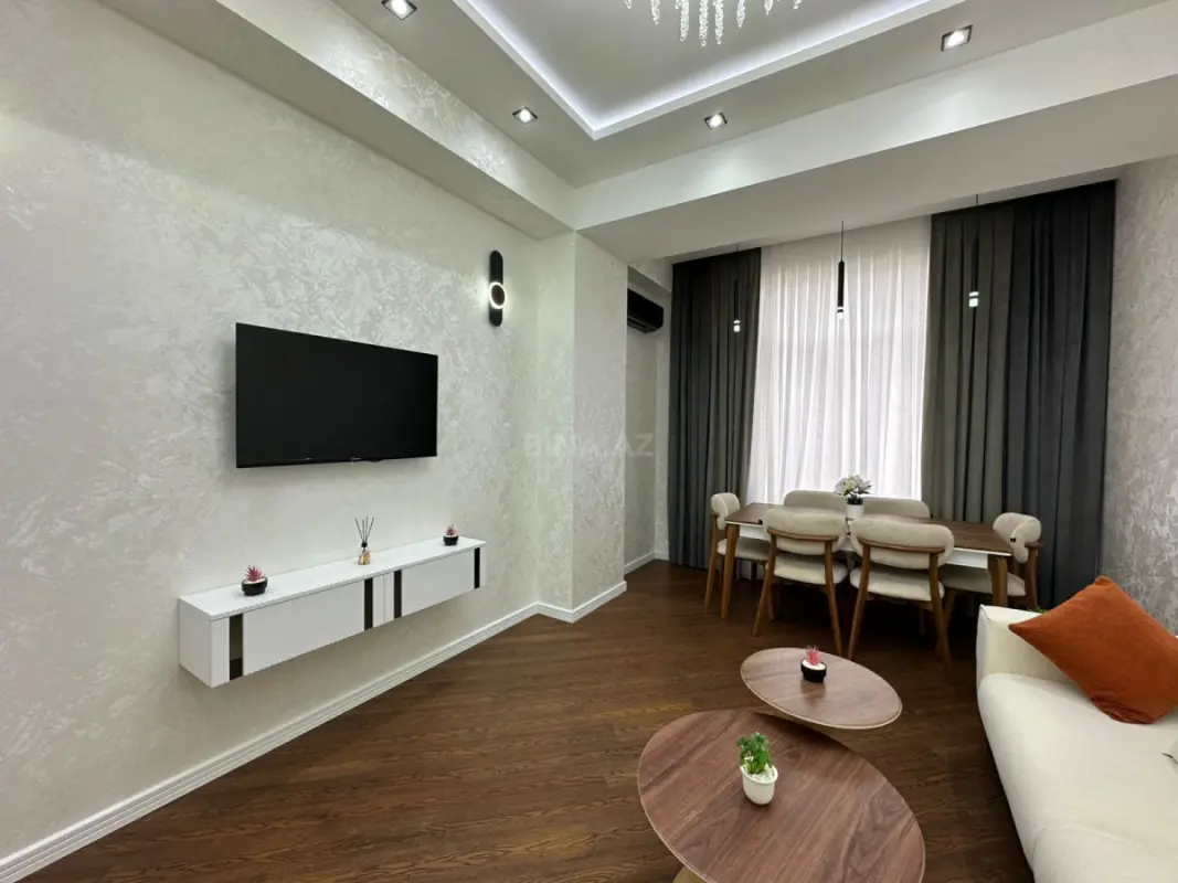 Satılır 2 otaqlı mənzil 69 m²