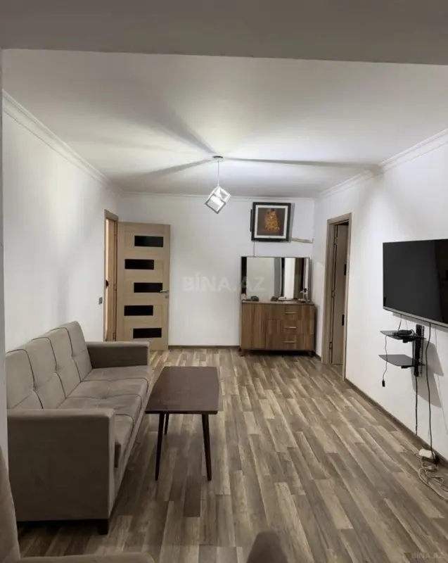 Kirayə verilir 2 otaqlı mənzil 60 m²
