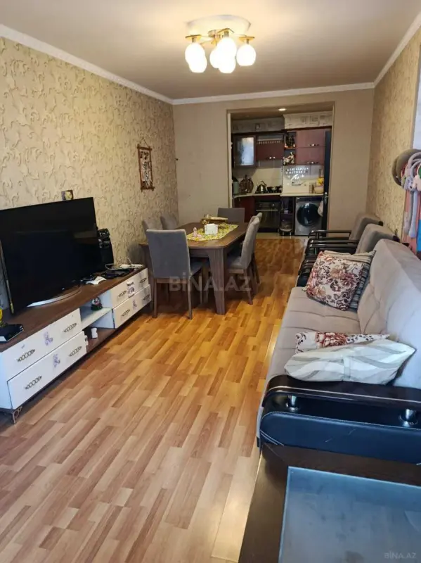Satılır 3 otaqlı mənzil 110 m²