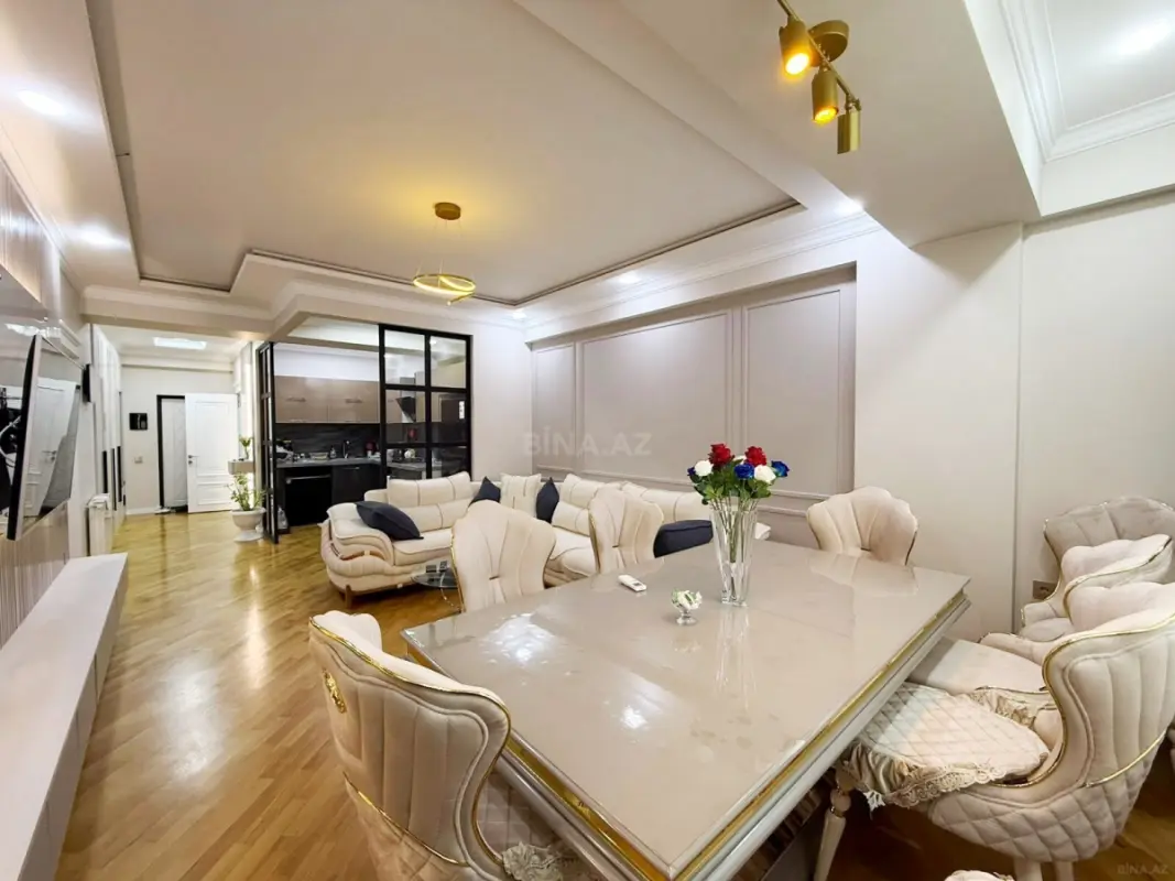 Satılır 2 otaqlı mənzil 80 m²