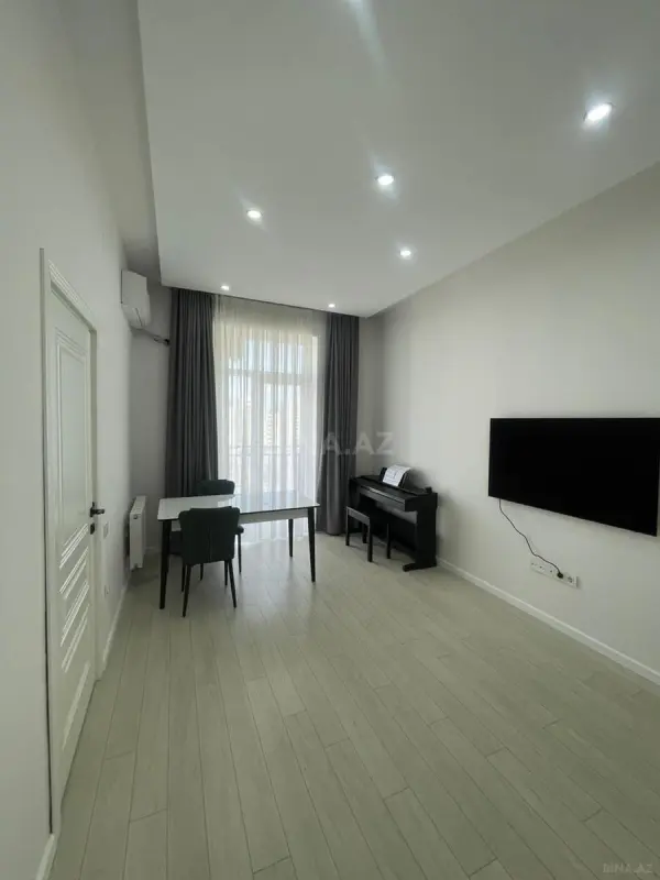Satılır 1 otaqlı mənzil 35 m²