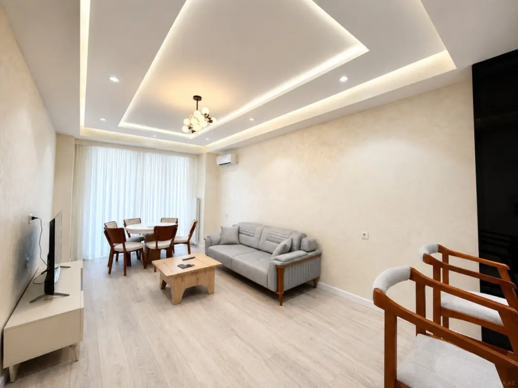 Kirayə verilir 2 otaqlı mənzil 89 m²