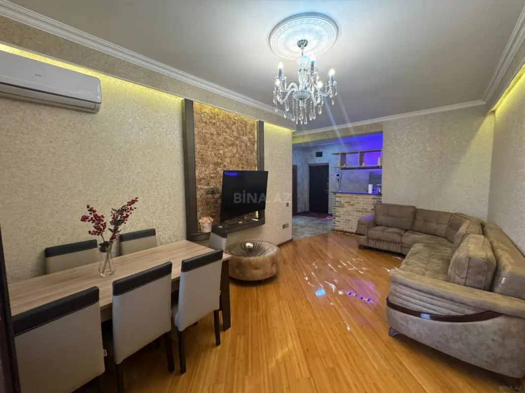 Kirayə verilir 2 otaqlı mənzil 68 m²