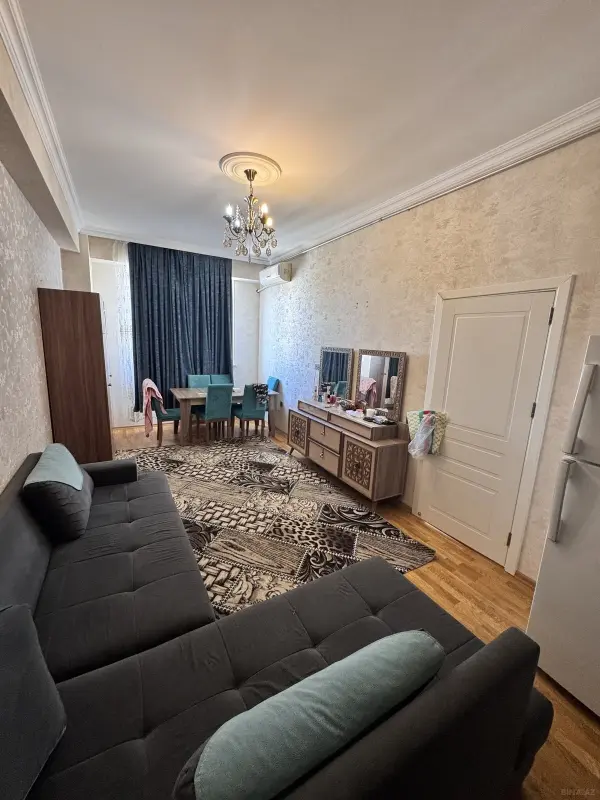 Satılır 2 otaqlı mənzil 45 m²