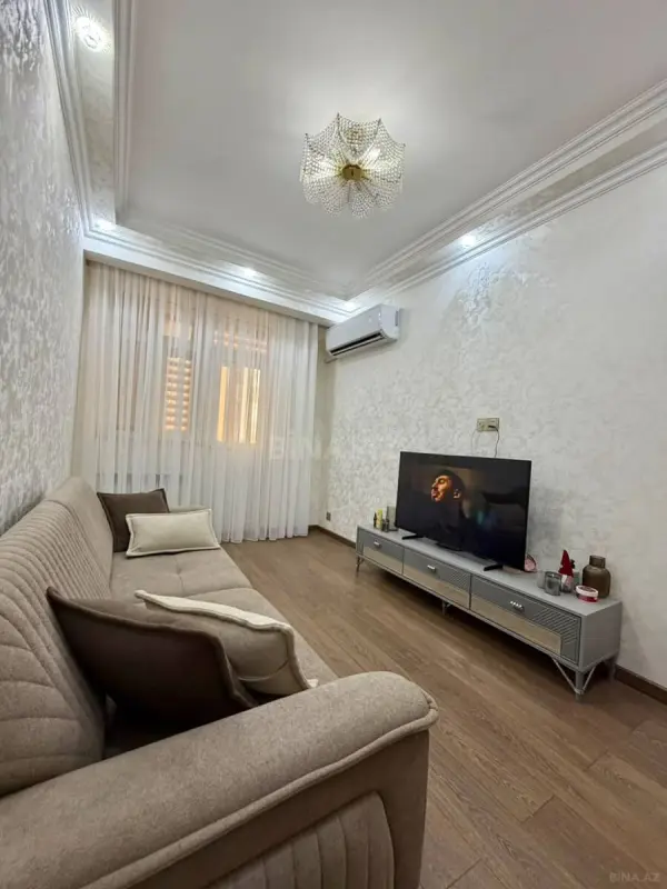 Satılır 2 otaqlı mənzil 52 m²