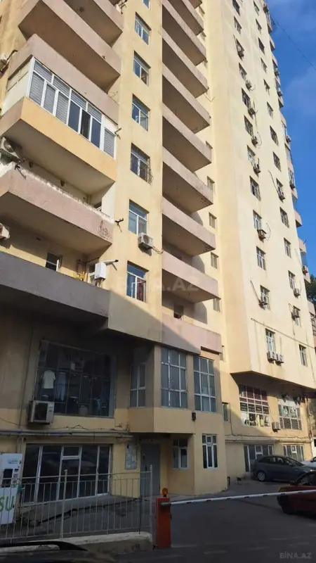 Kirayə verilir 4 otaqlı mənzil 150 m²