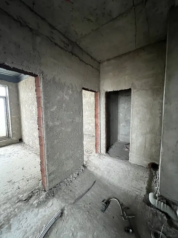Satılır 3 otaqlı mənzil 95 m²