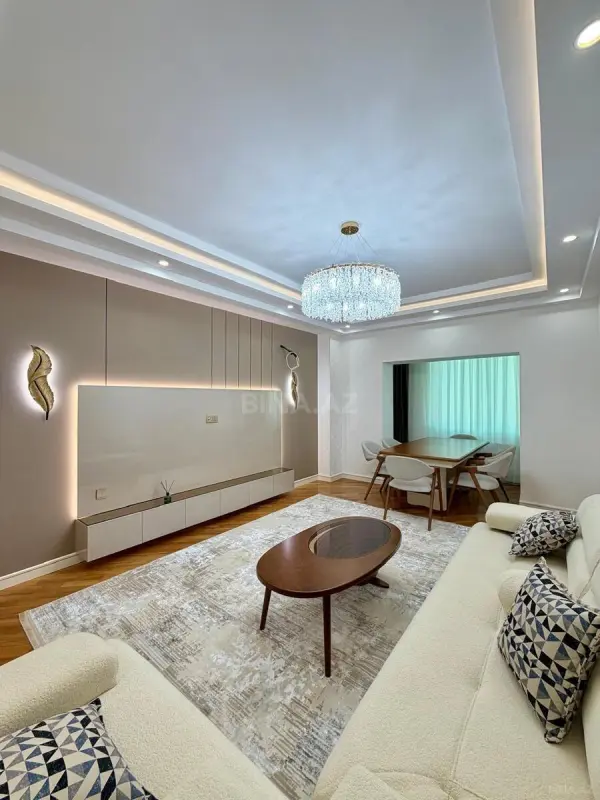 Satılır 2 otaqlı mənzil 100 m²