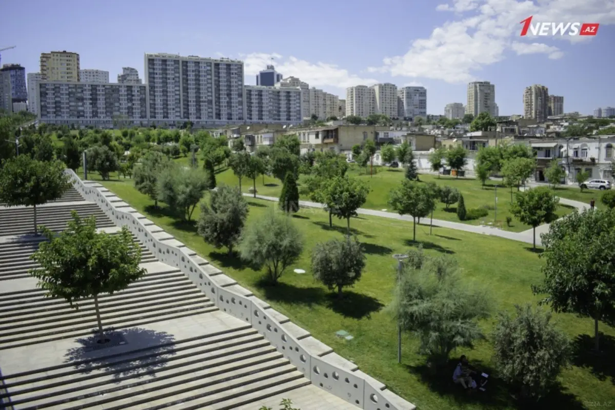 Satılır 3 otaqlı mənzil 145 m²