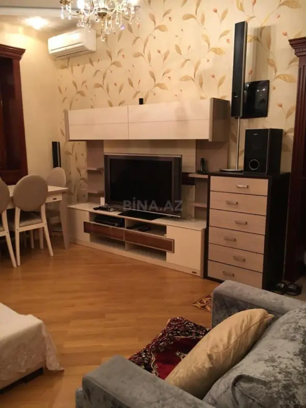Kirayə verilir 3 otaqlı mənzil 70 m²