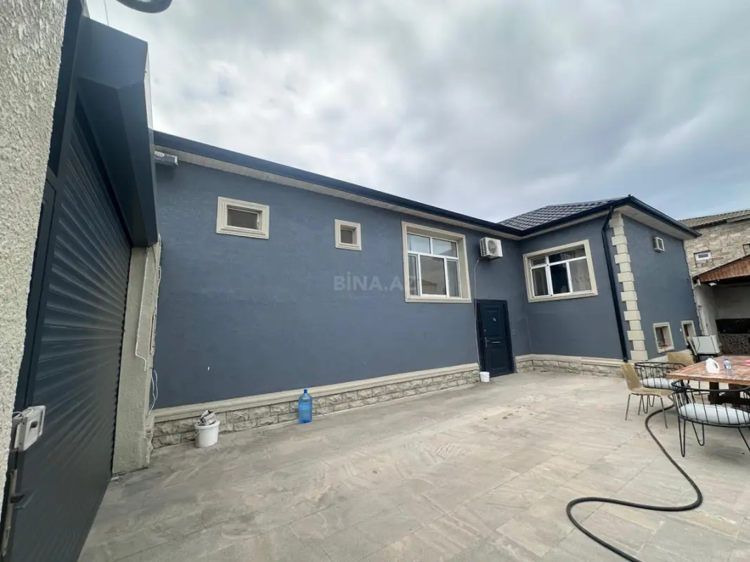 Satılır 4 otaqlı həyət evi 160 m²