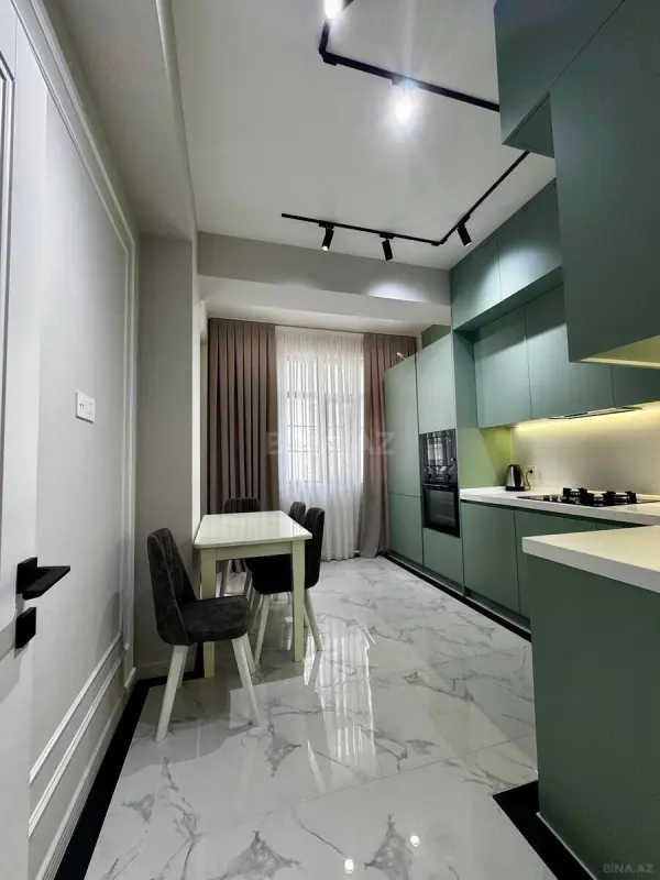 Kirayə verilir 2 otaqlı mənzil 75.7 m²
