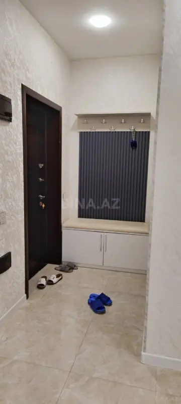 Kirayə verilir 4 otaqlı mənzil 115 m²