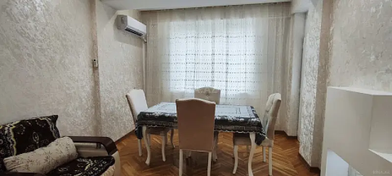 Kirayə verilir 4 otaqlı mənzil 115 m² — Bakı, Həzi Aslanov qəs. 4 otaq 115.00 m²