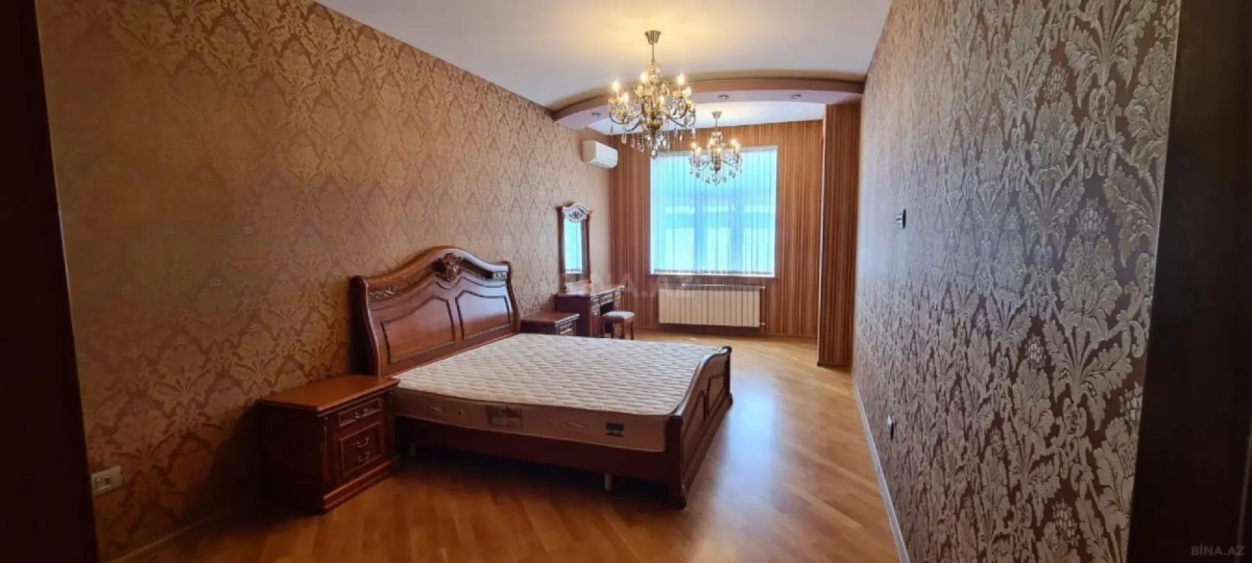 Kirayə verilir 4 otaqlı mənzil 200 m²