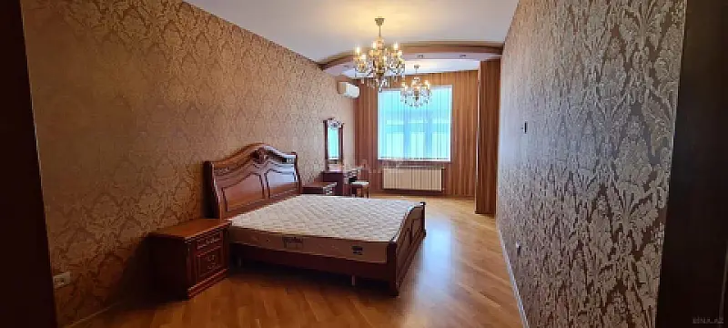 Kirayə verilir 4 otaqlı mənzil 200 m² — Bakı, Nəsimi 4 otaq 200.00 m²
