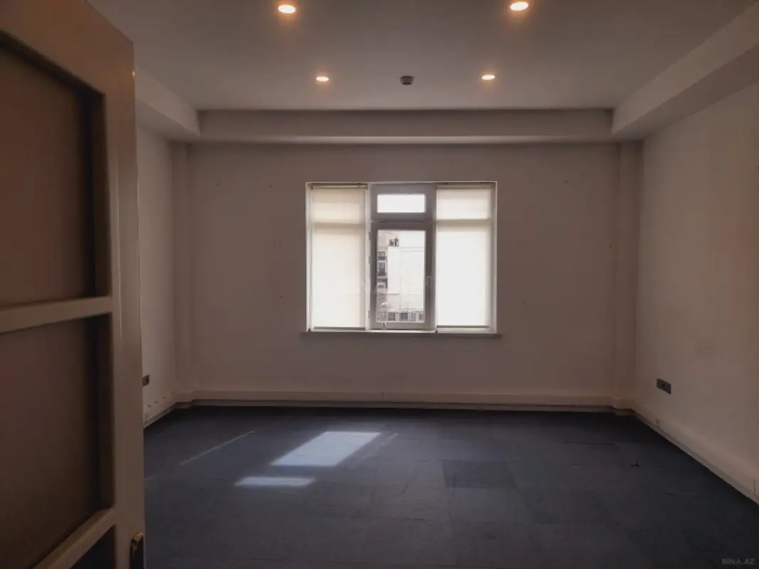Kirayə verilir 1 otaqlı ofis 35 m²