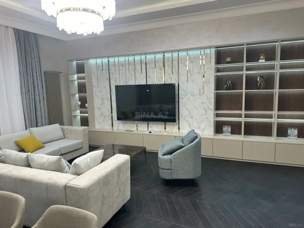 Kirayə verilir 3 otaqlı mənzil 180 m²
