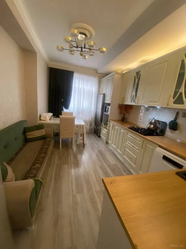 Satılır 2 otaqlı mənzil 75 m²