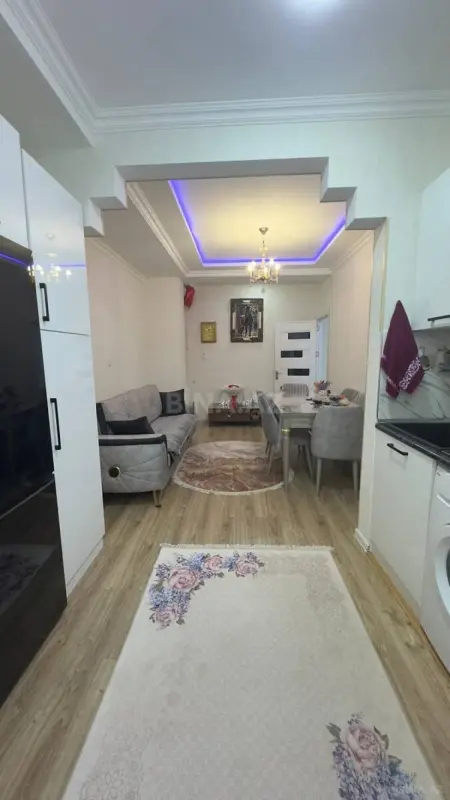 Satılır 2 otaqlı mənzil 58 m²