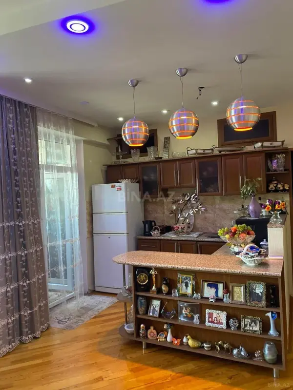 Satılır 2 otaqlı mənzil 70 m²