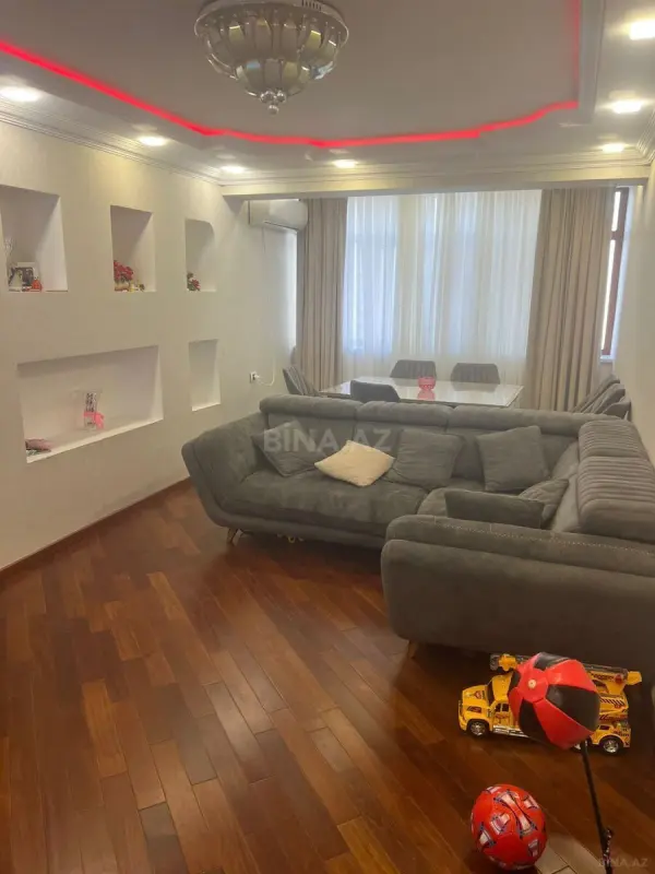 Satılır 3 otaqlı mənzil 100 m²