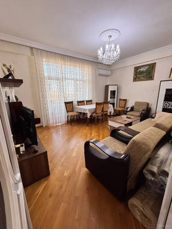 Satılır 3 otaqlı mənzil 100 m²