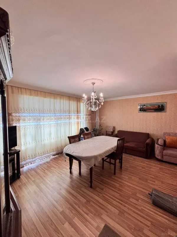 Satılır 2 otaqlı mənzil 57 m²