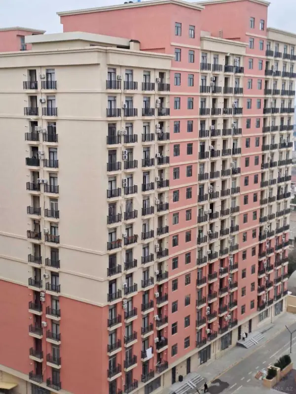 Satılır 1 otaqlı mənzil 65 m²