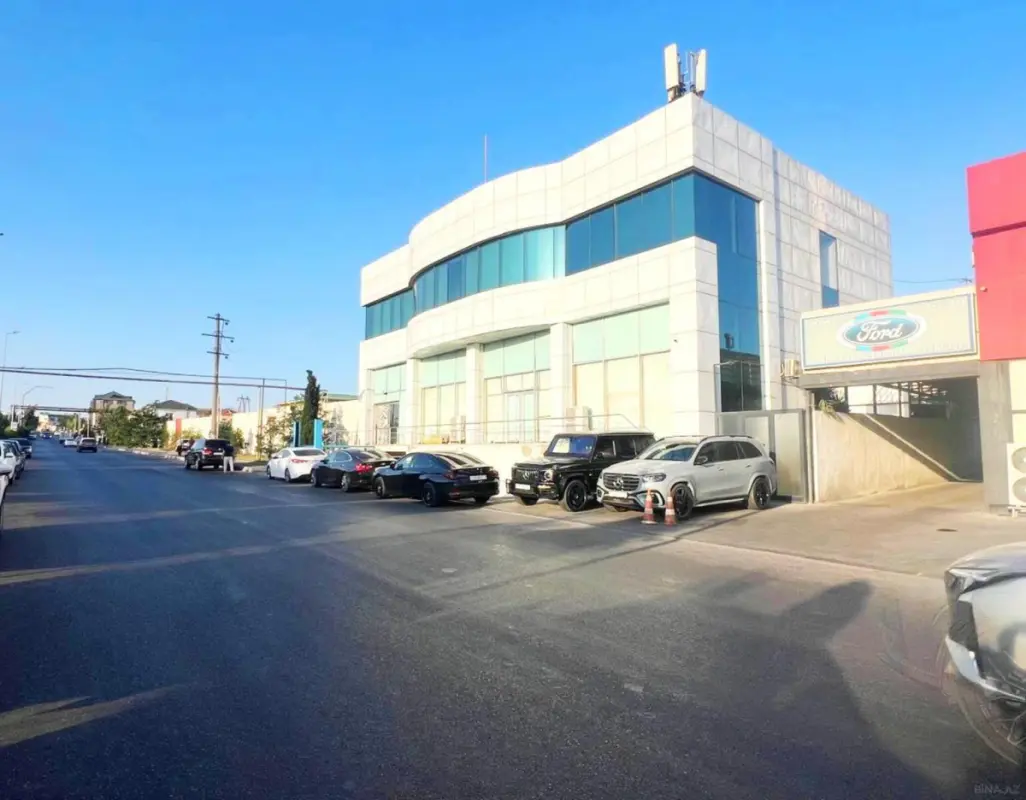 Kirayə verilir obyekt 340 m²