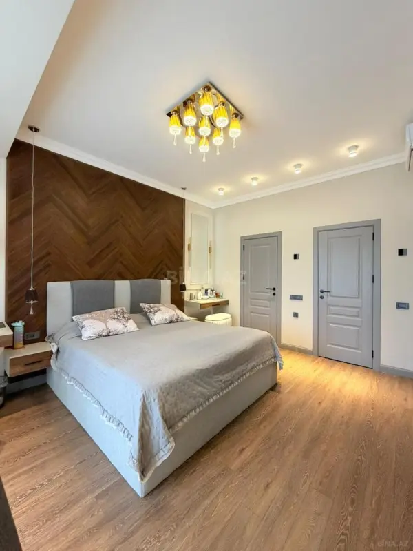 Satılır 3 otaqlı mənzil 128 m²