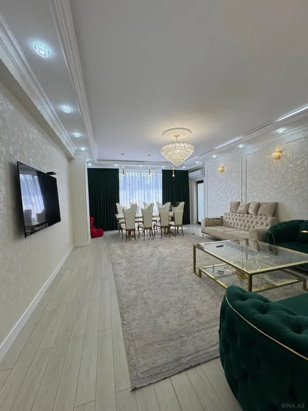 Satılır 3 otaqlı mənzil 150 m²
