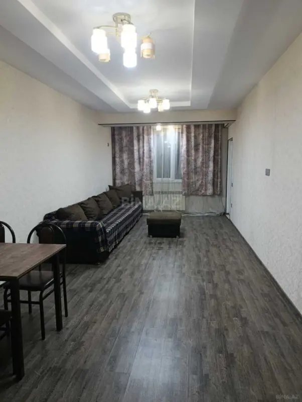 Kirayə verilir 2 otaqlı mənzil 90 m²