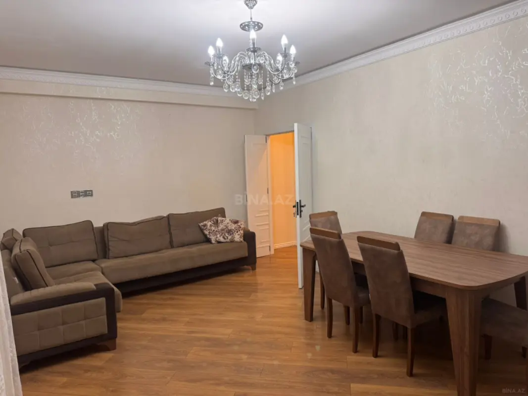 Kirayə verilir 2 otaqlı mənzil 92 m²