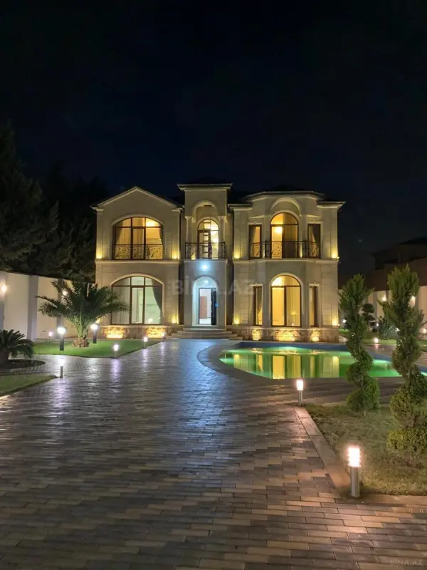 Satılır 5 otaqlı həyət evi 350 m²