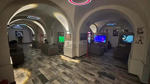 Kirayə verilir obyekt 300 m² — Bakı 300.00 m²